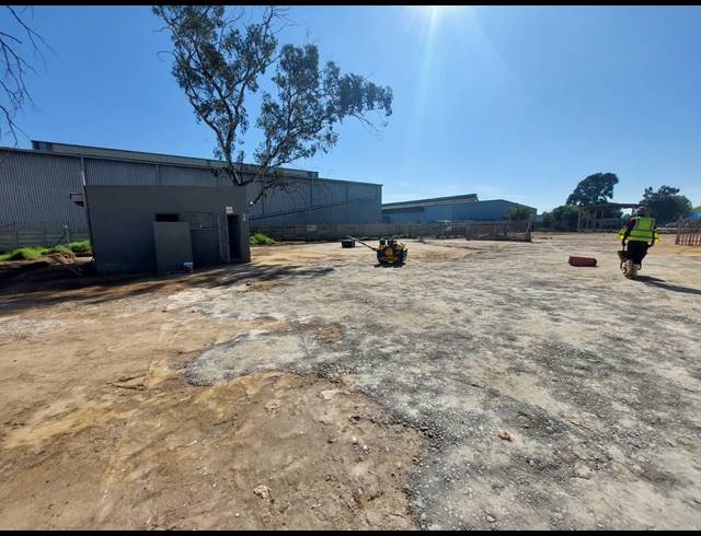 459M² FACTORY TO LET IN ANDERBOLT